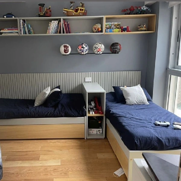 L-shape configuration with a vertical storage unit between them